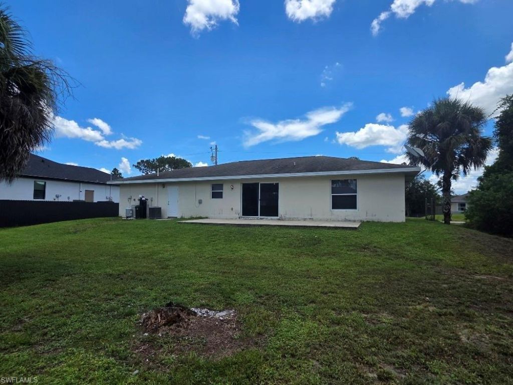 348 Rancho Ave , Lehigh Acres, FL 33974 Photo