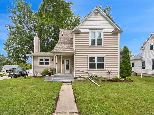 602 4th Street, Nevada, IA 50201