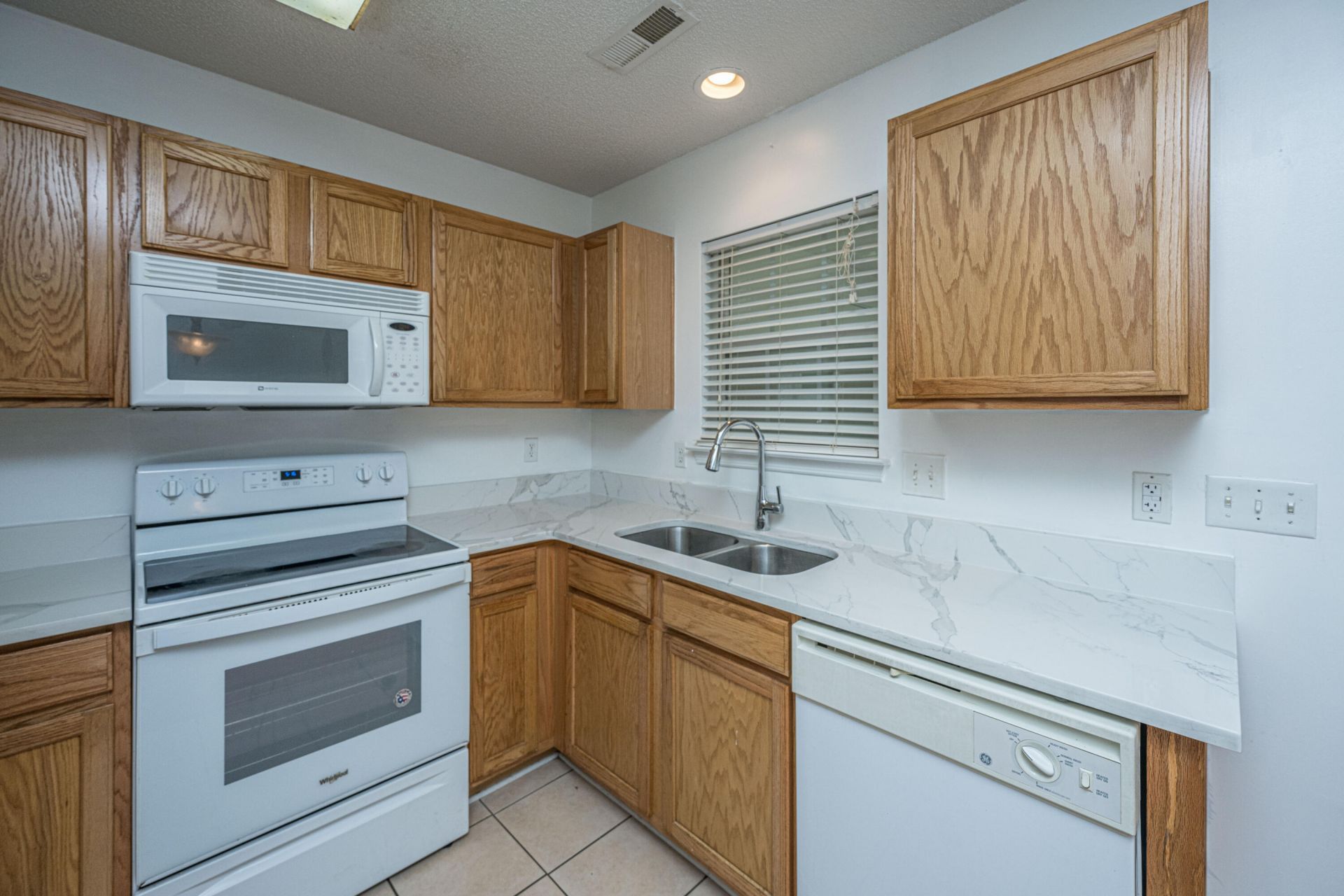 128 Davenport Street Photo 17