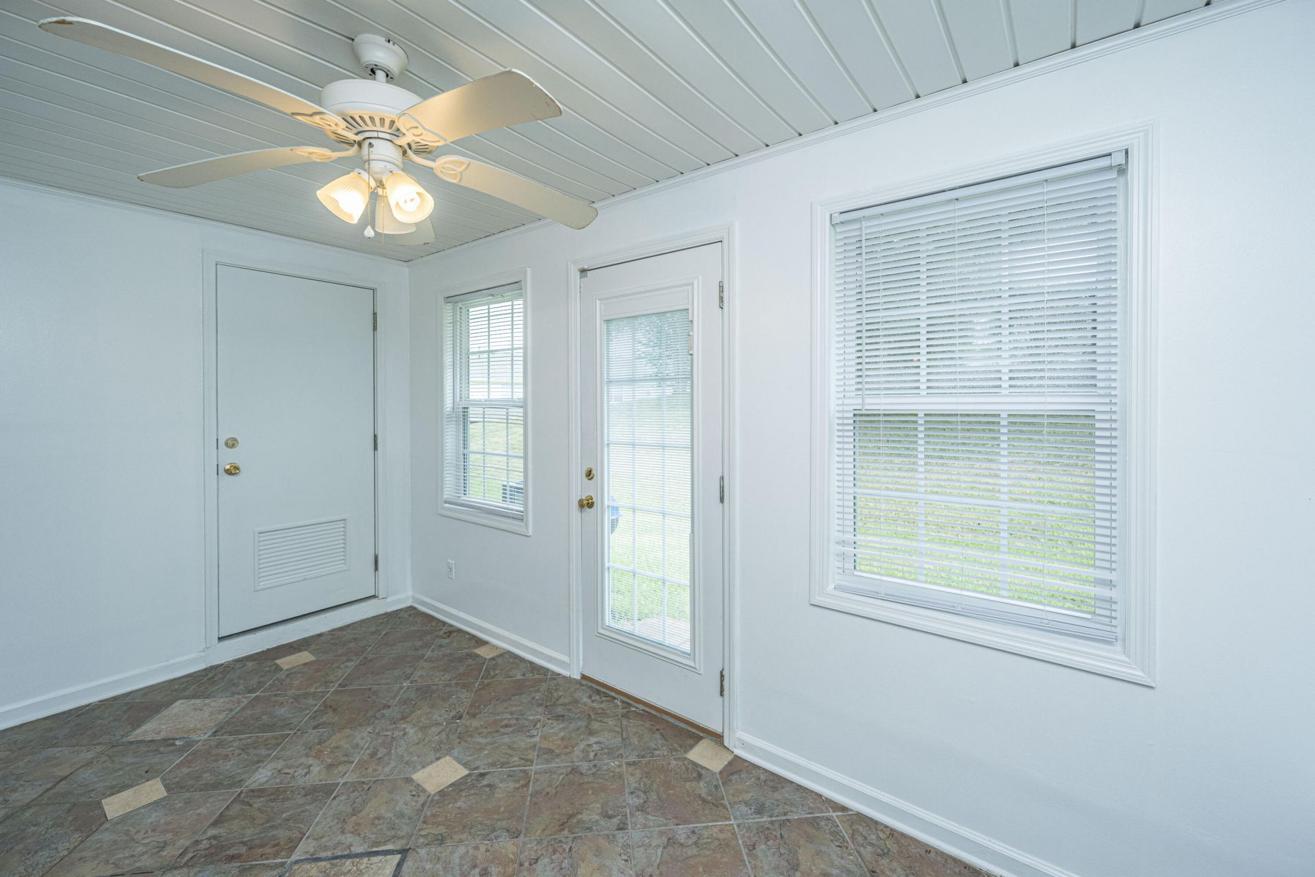 128 Davenport Street Photo 22