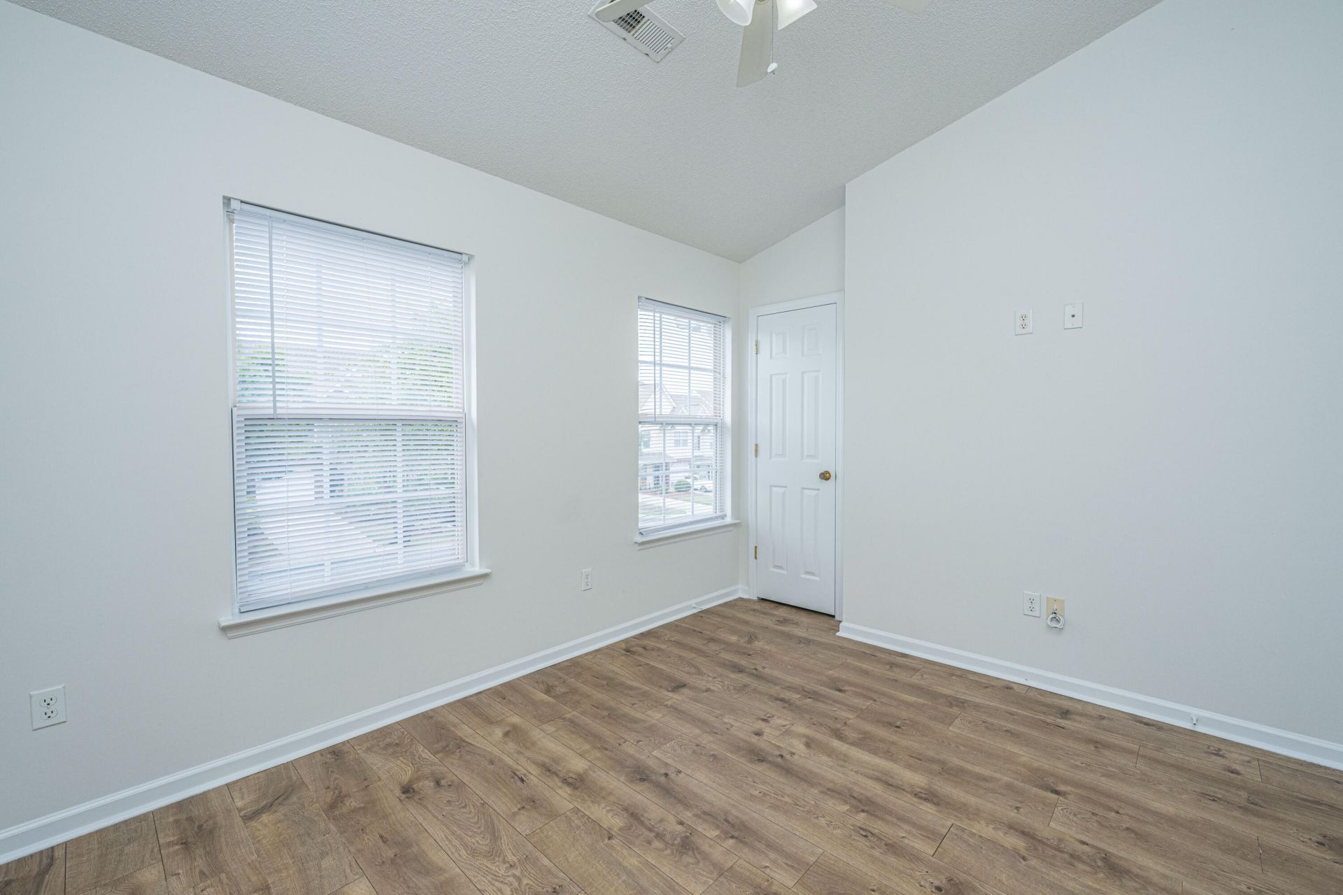128 Davenport Street Photo 27