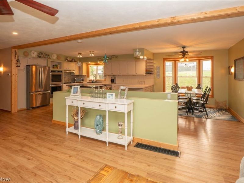727 Sleepy Hollow Drive , Uniontown, OH 44685 Photo 11