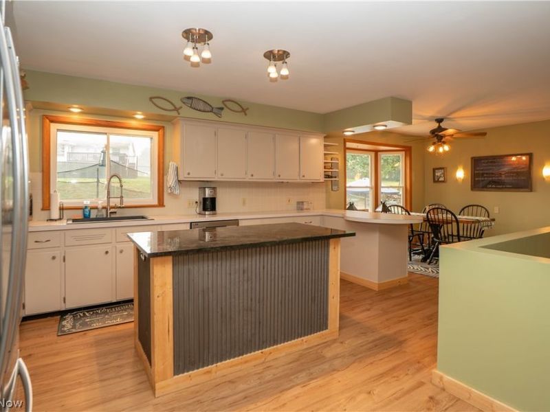 727 Sleepy Hollow Drive , Uniontown, OH 44685 Photo 14