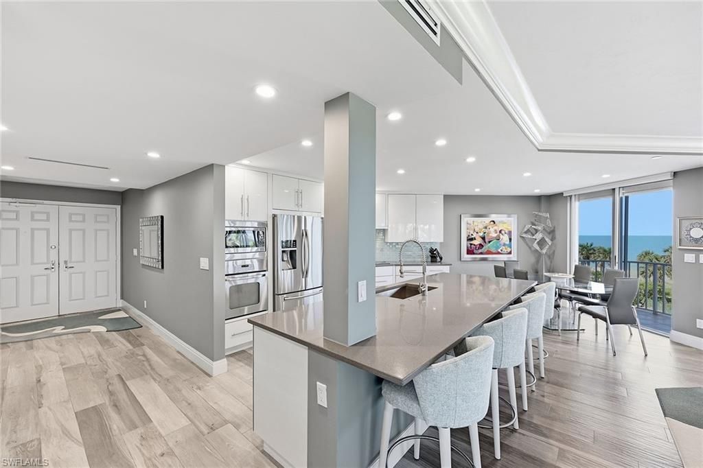 8111 Bay Colony Dr, Unit 204, Naples, FL 34108 Photo
