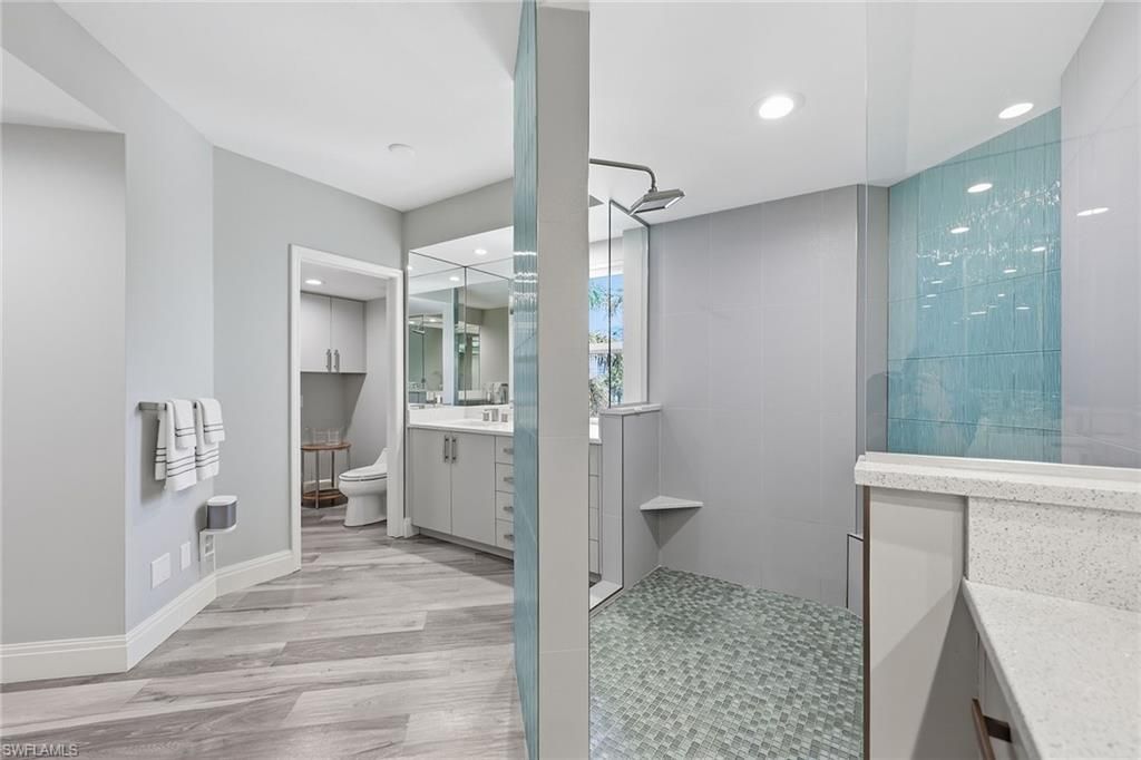 8111 Bay Colony Dr, Unit 204, Naples, FL 34108 Photo