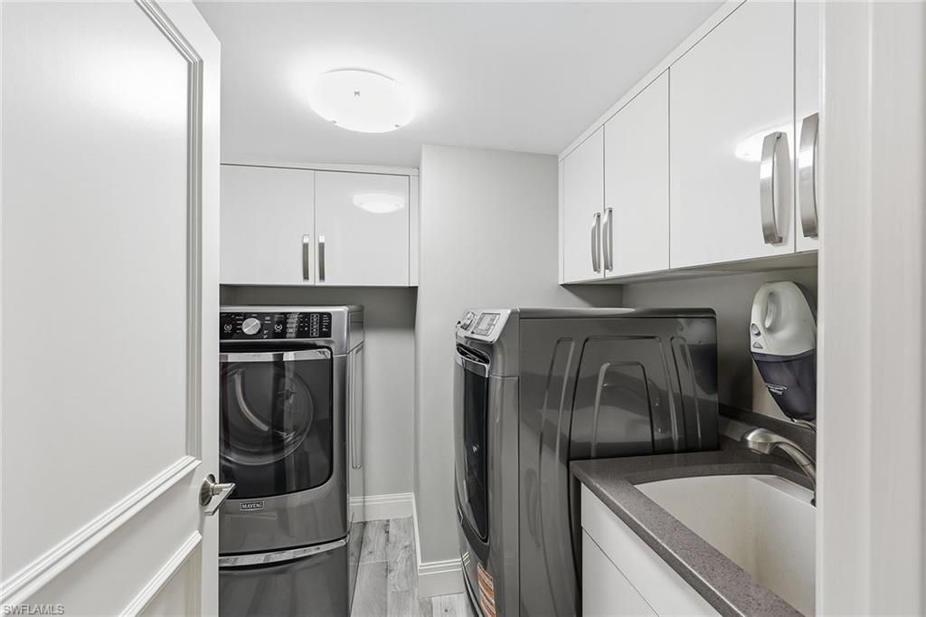 8111 Bay Colony Dr, Unit 204, Naples, FL 34108 Photo
