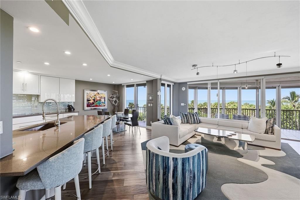 8111 Bay Colony Dr, Unit 204, Naples, FL 34108 Photo