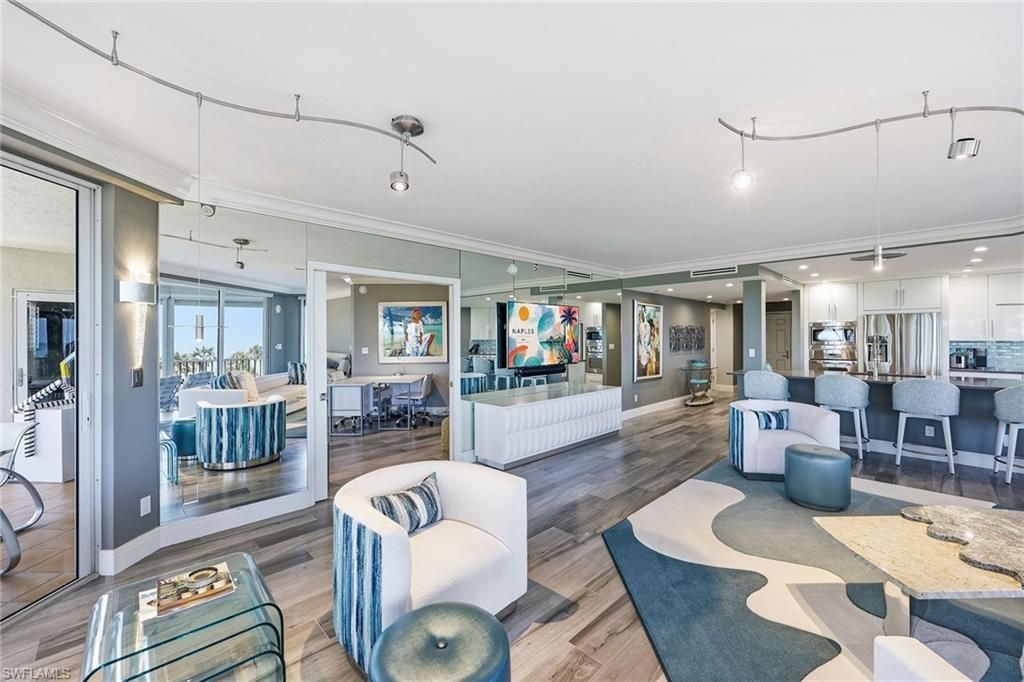 8111 Bay Colony Dr, Unit 204, Naples, FL 34108 Photo