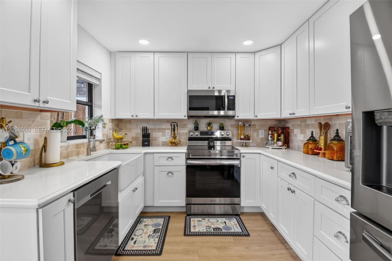 802 Landings Blvd , Greenacres, FL 33413 Photo