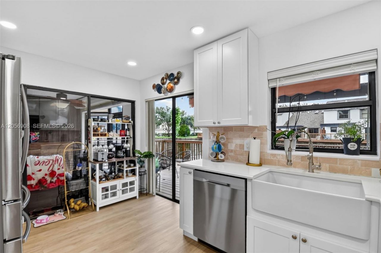 802 Landings Blvd , Greenacres, FL 33413 Photo