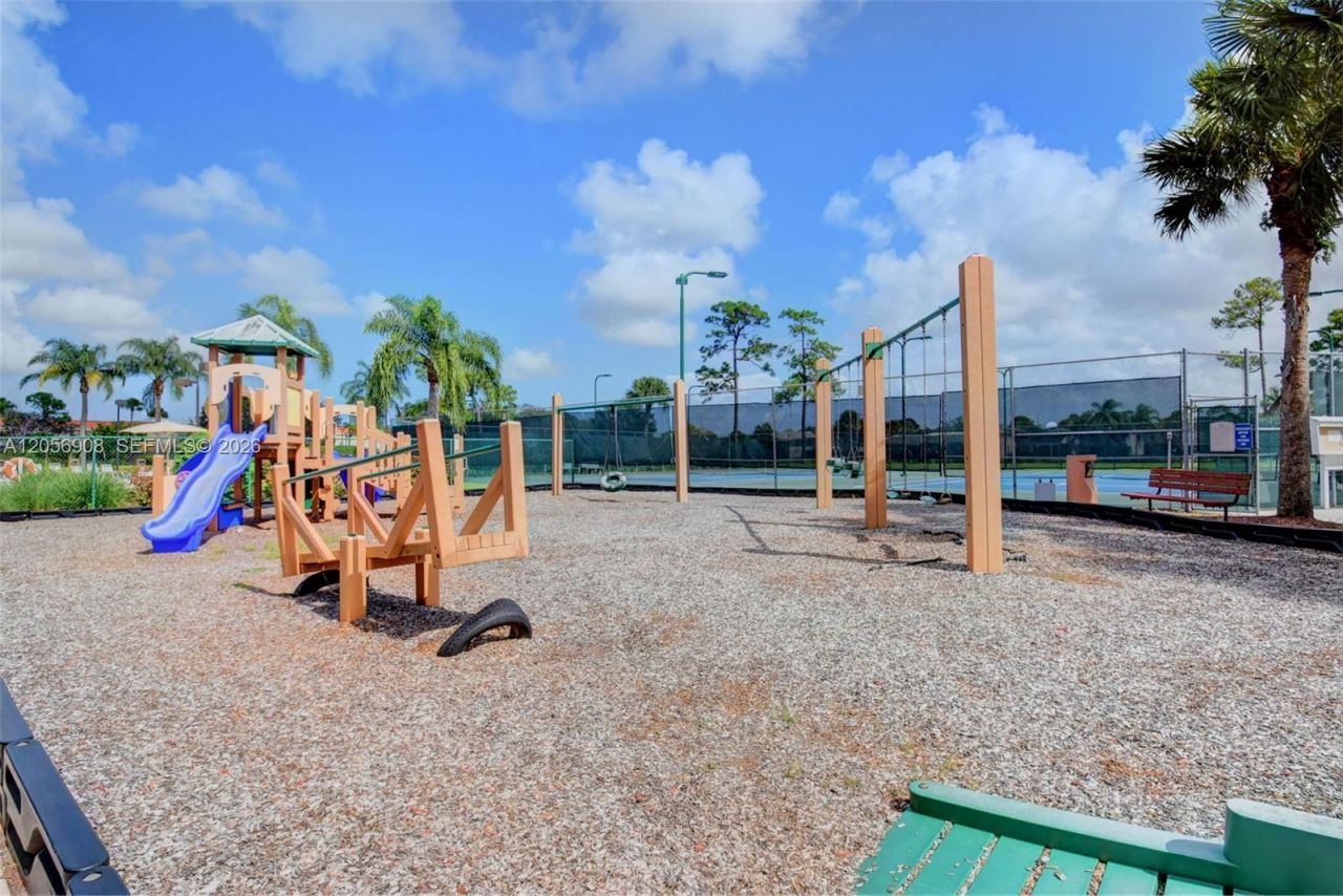 802 Landings Blvd , Greenacres, FL 33413 Photo