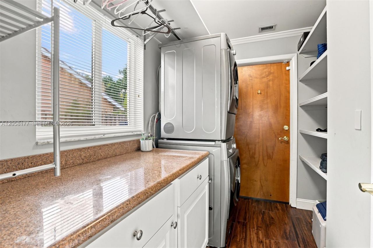 9480 NW 10th St, Plantation, FL 33322 Photo