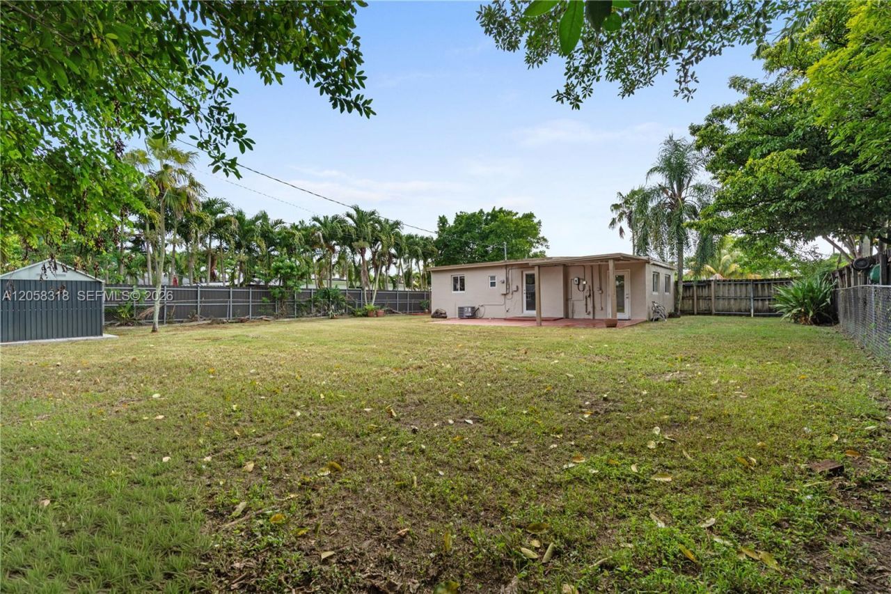 4641 SW 99th Ct, Miami, FL 33165 Photo
