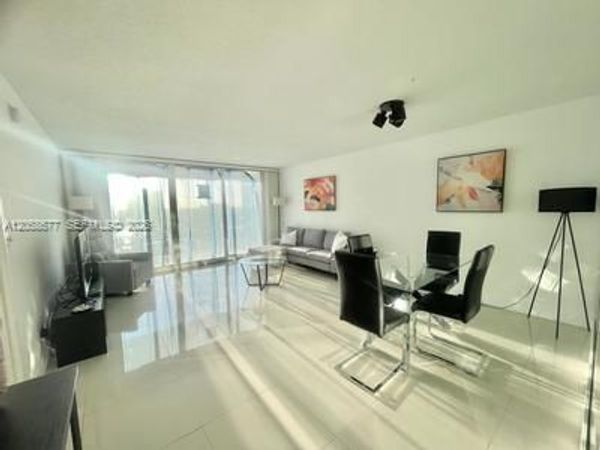 2030 S Ocean Dr , Unit 903, Hallandale Beach, FL 33009