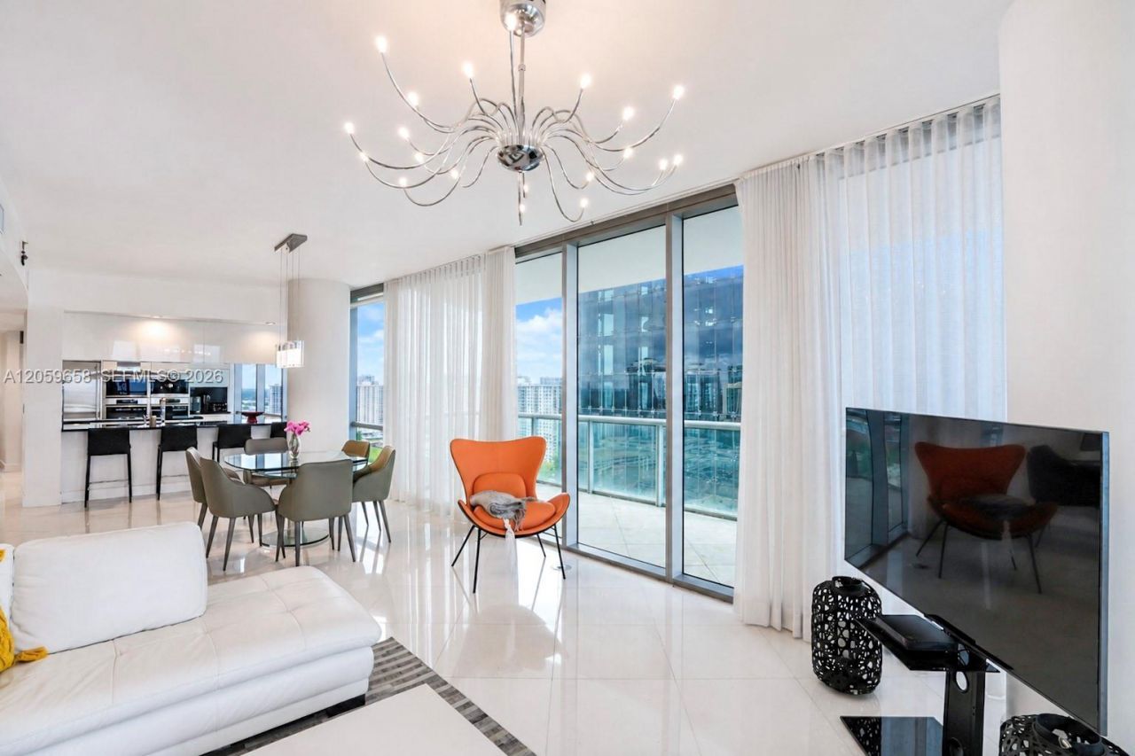 17121 Collins Av , Unit 2108, Sunny Isles Beach, FL 33160 Photo
