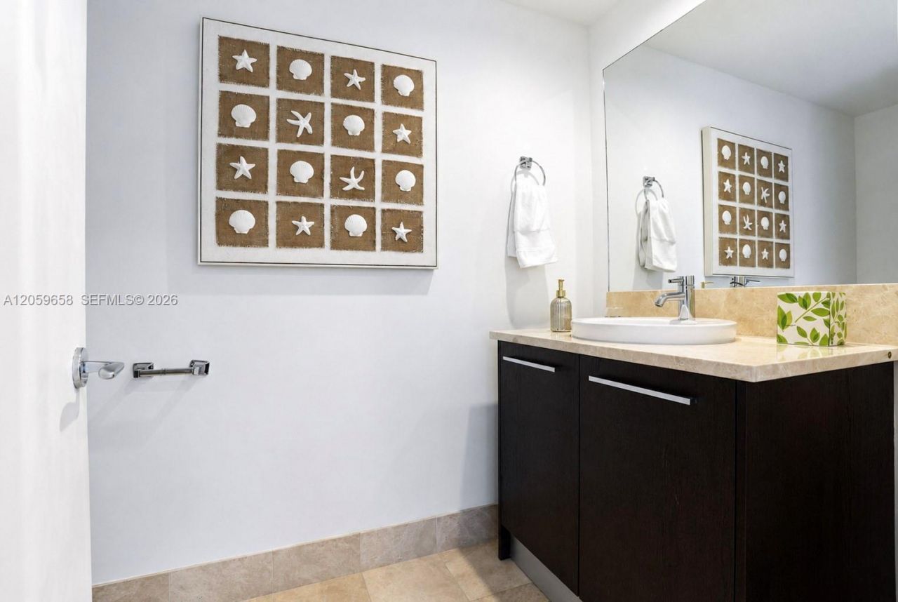 17121 Collins Av , Unit 2108, Sunny Isles Beach, FL 33160 Photo