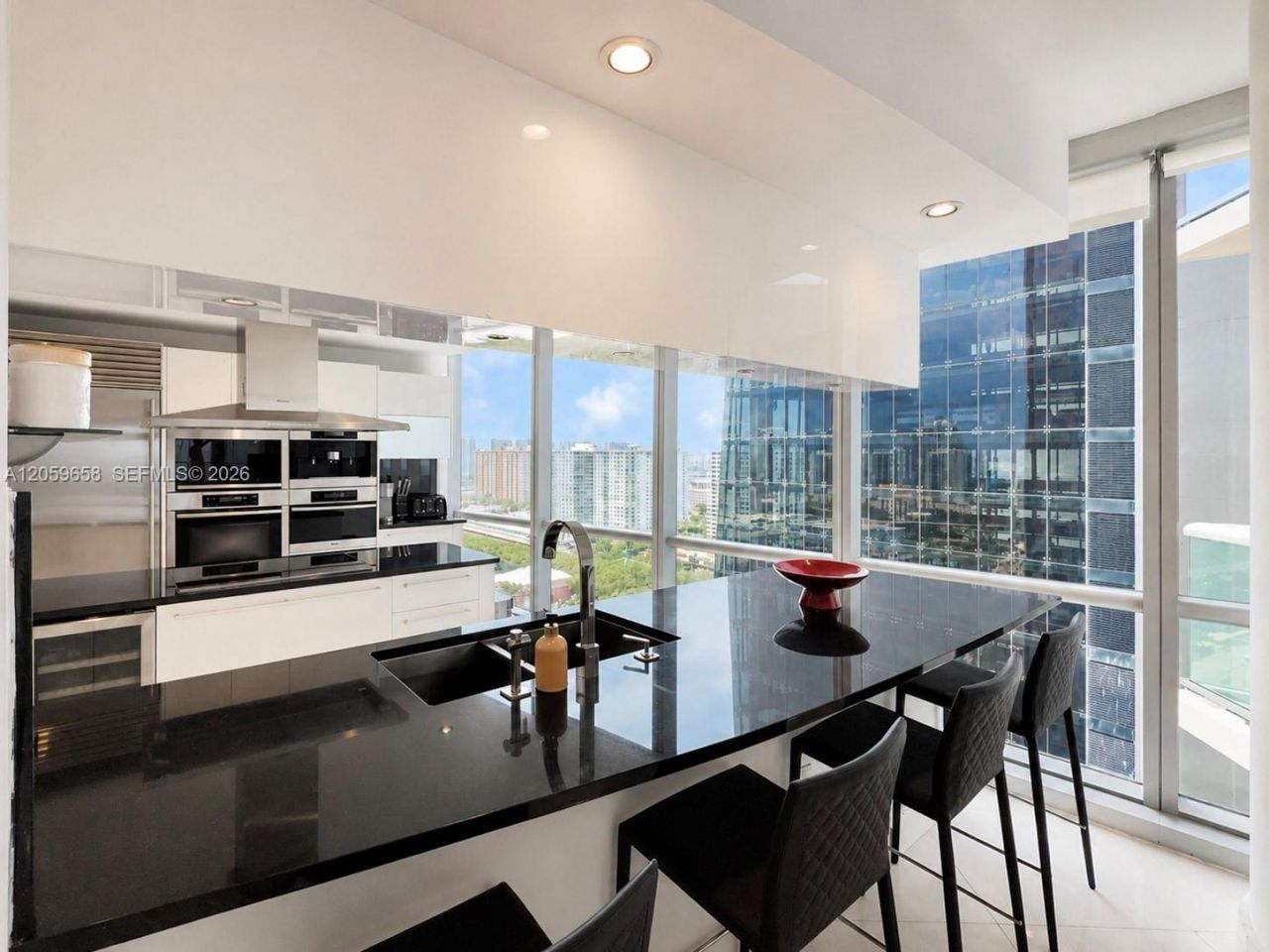17121 Collins Av , Unit 2108, Sunny Isles Beach, FL 33160 Photo