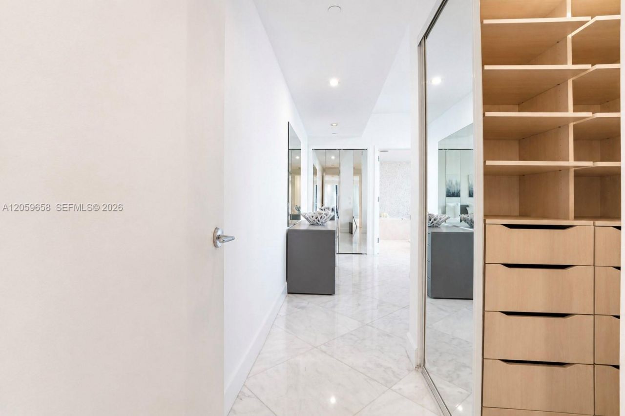 17121 Collins Av , Unit 2108, Sunny Isles Beach, FL 33160 Photo