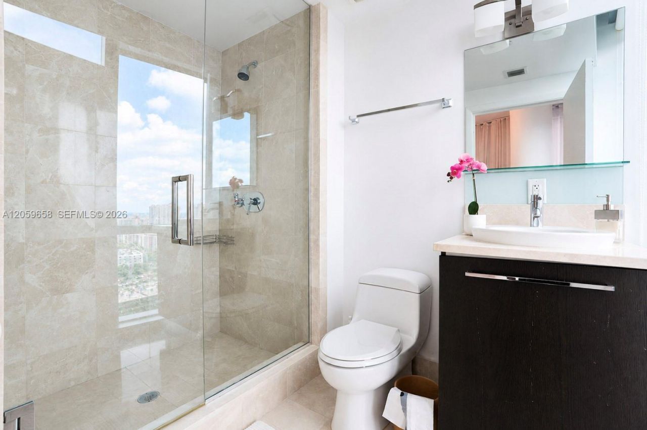 17121 Collins Av , Unit 2108, Sunny Isles Beach, FL 33160 Photo