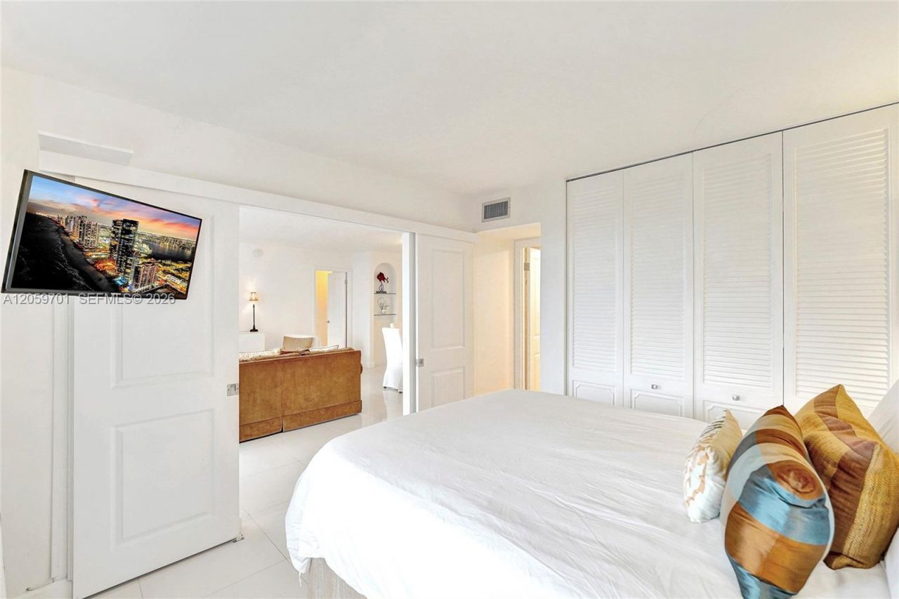 2201 S Ocean Dr, Unit 604, Hollywood, FL 33019 Photo