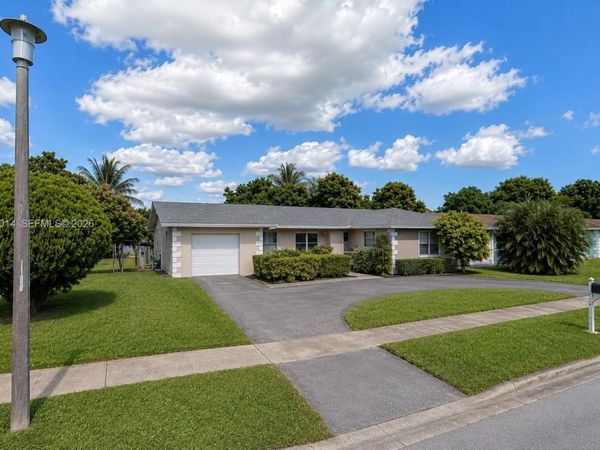 6221 SW 4th St, Margate, FL 33068