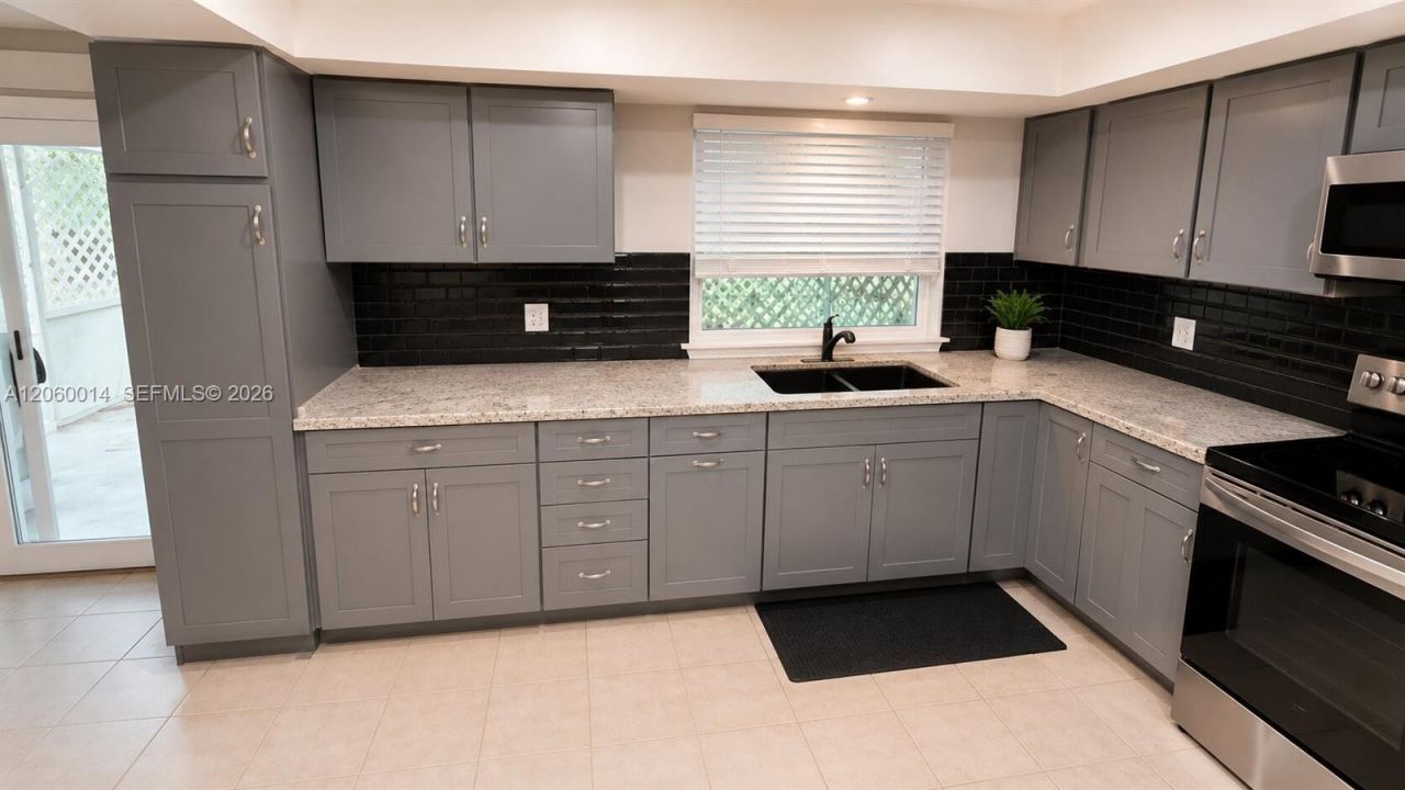 6221 SW 4th St, Margate, FL 33068 Photo