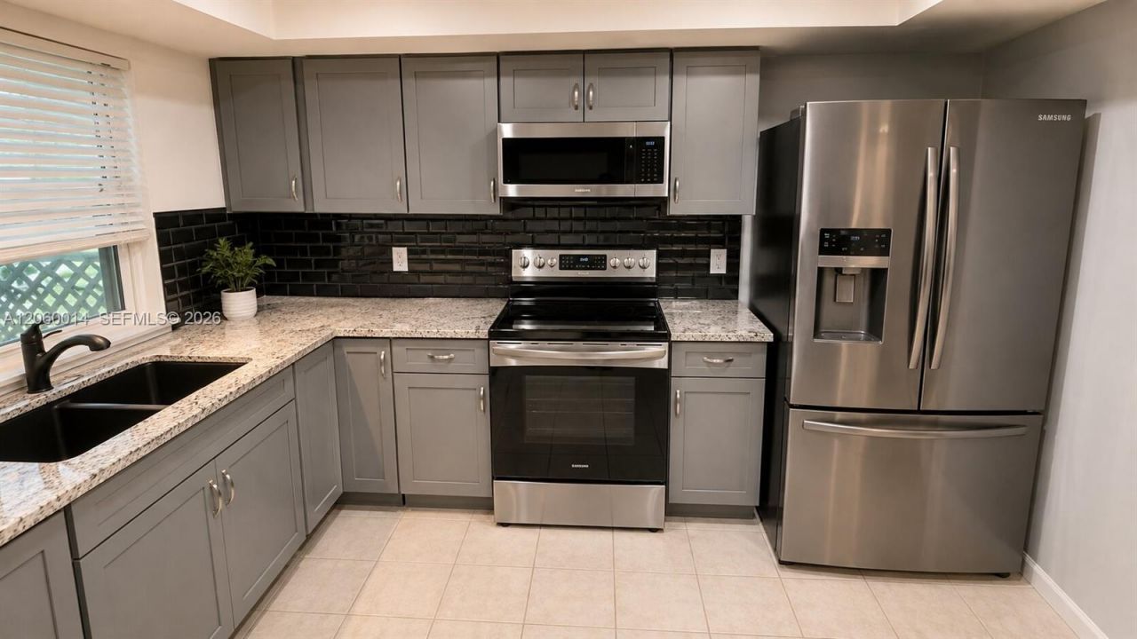 6221 SW 4th St, Margate, FL 33068 Photo
