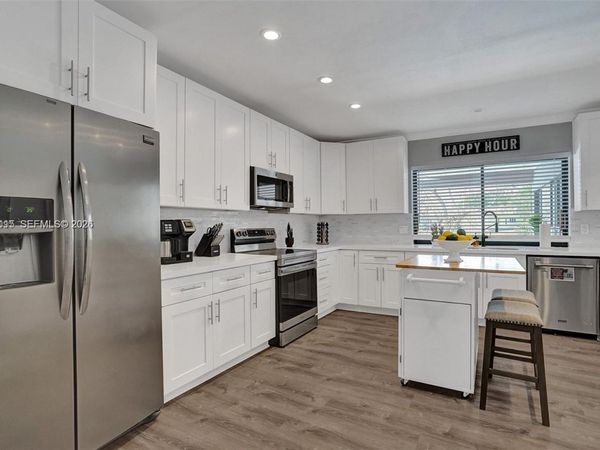 1941 SW 52nd Ter , Plantation, FL 33317