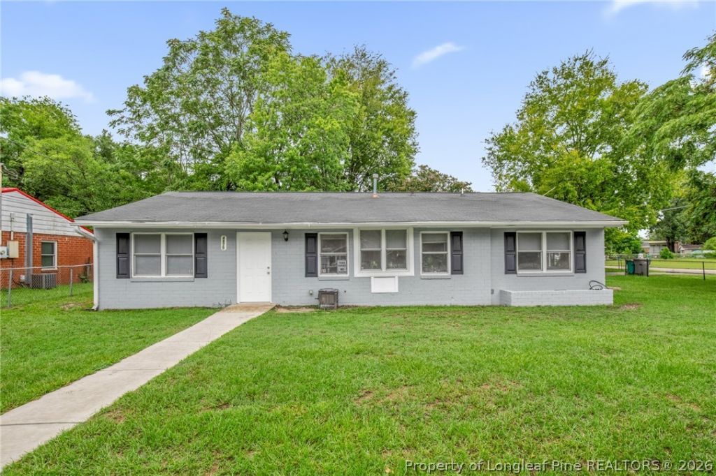 4875 Cameron Road, Hope Mills, NC 28348 Main Photo