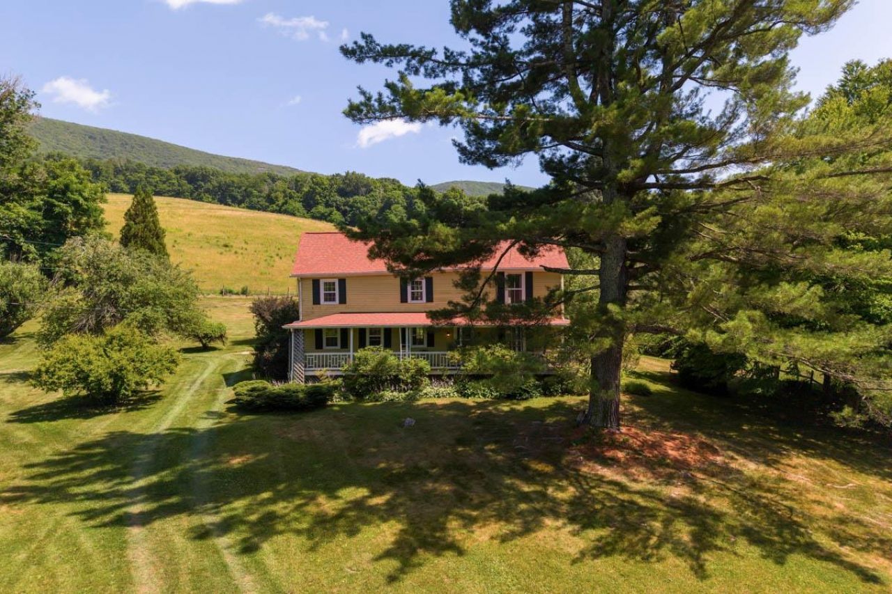 531 Lowland Farms Rd, Hot Springs, VA 24445 Main Photo