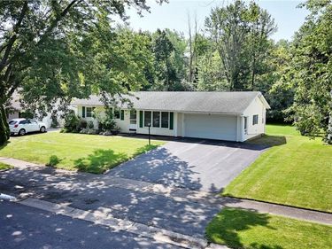 15 Elmford Road, Rochester, NY 14606