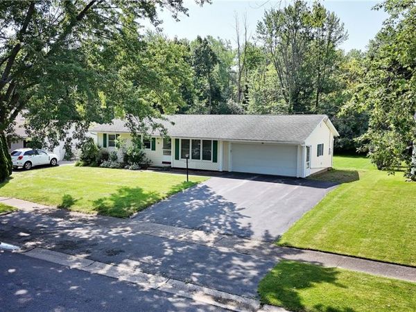 15 Elmford Road , Rochester, NY 14606