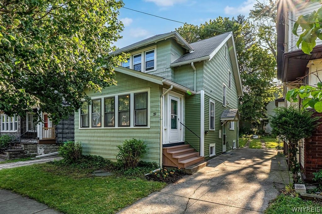 39 Springville Avenue, Amherst, NY 14226 Main Photo