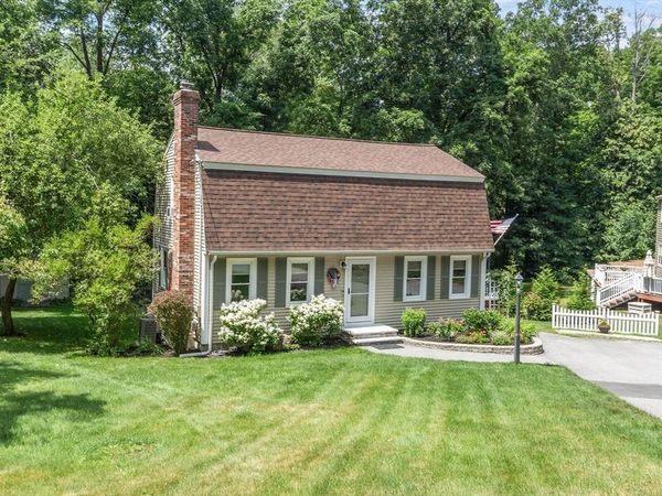 6 Abbot St, Westford, MA 01886