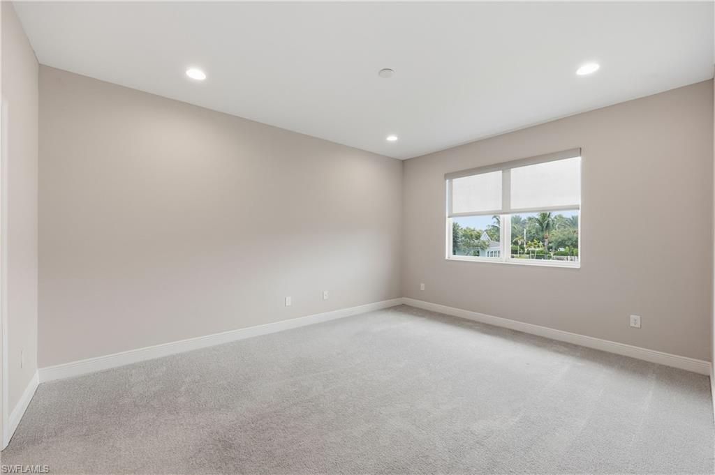 6966 Avalon Cir, Unit 908, Naples, FL 34112 Photo