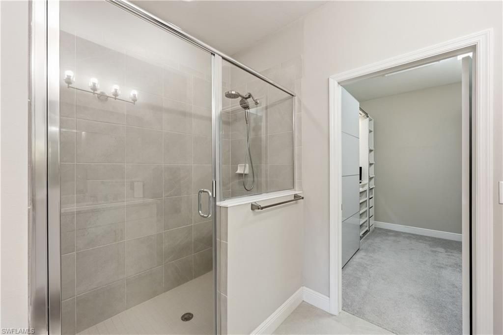 6966 Avalon Cir, Unit 908, Naples, FL 34112 Photo