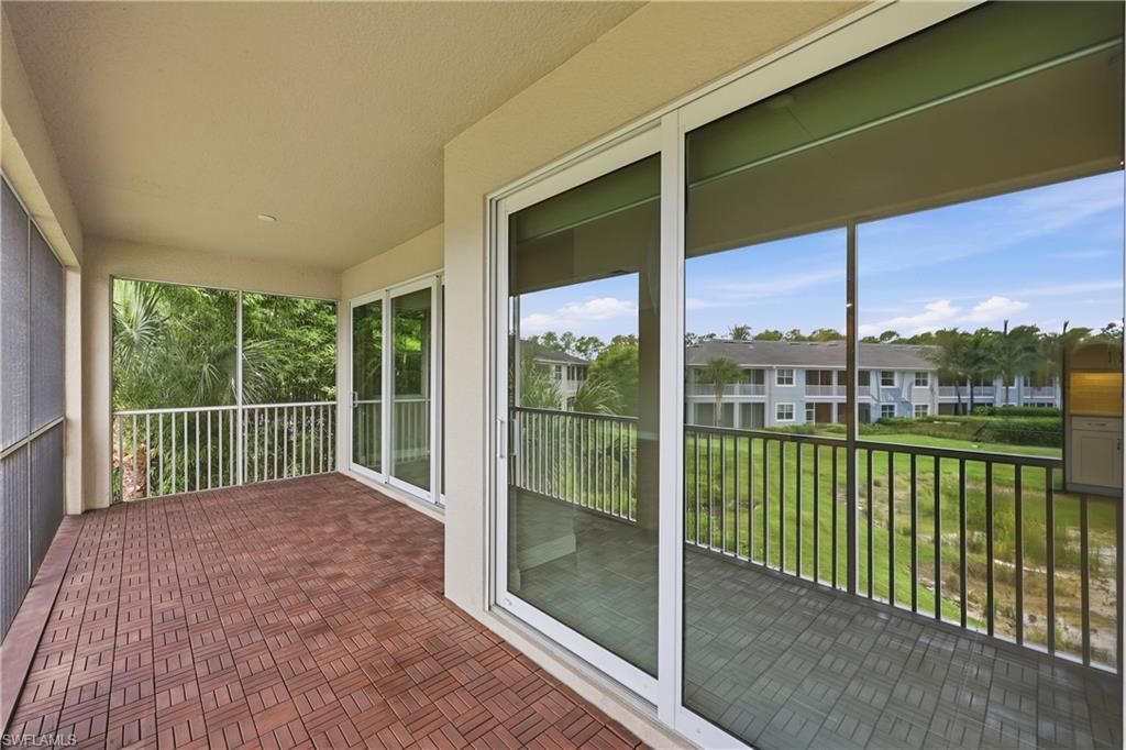6966 Avalon Cir, Unit 908, Naples, FL 34112 Photo