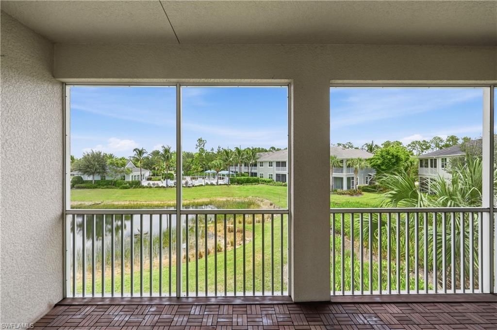 6966 Avalon Cir, Unit 908, Naples, FL 34112 Photo