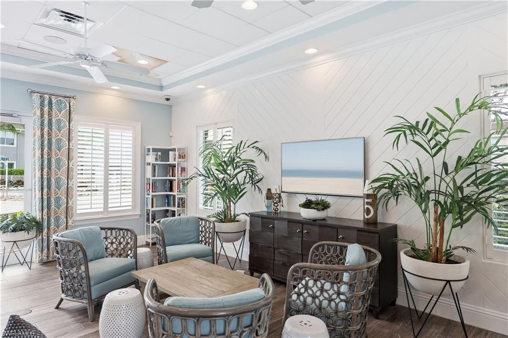 6966 Avalon Cir, Unit 908, Naples, FL 34112 Photo