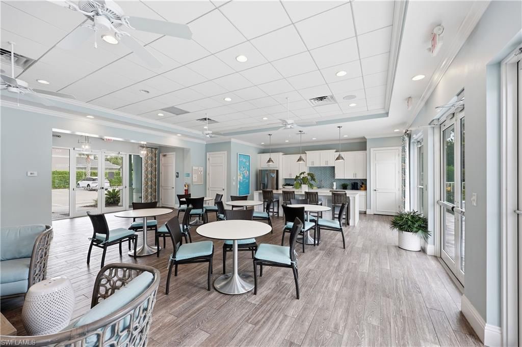 6966 Avalon Cir, Unit 908, Naples, FL 34112 Photo