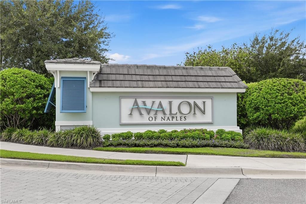 6966 Avalon Cir, Unit 908, Naples, FL 34112 Photo