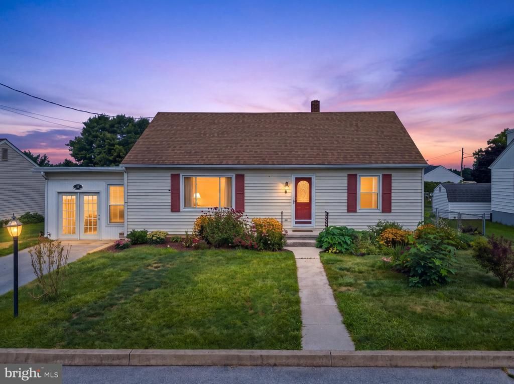 48 FAIRGROUND AVENUE, TANEYTOWN, MD 21787