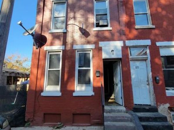 813 W BIRCH STREET , PHILADELPHIA, PA 19133