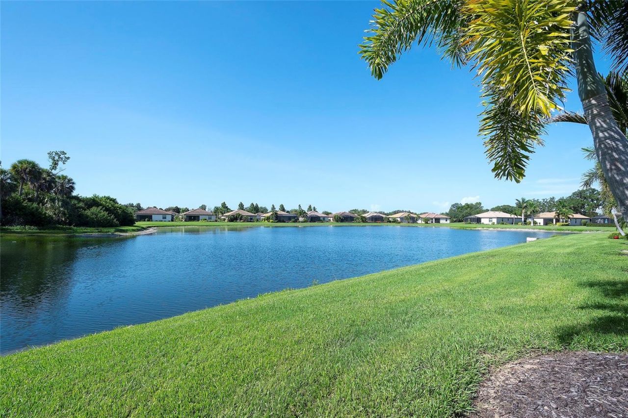 7130 Quiet Creek Drive, Bradenton, FL 34212 Photo