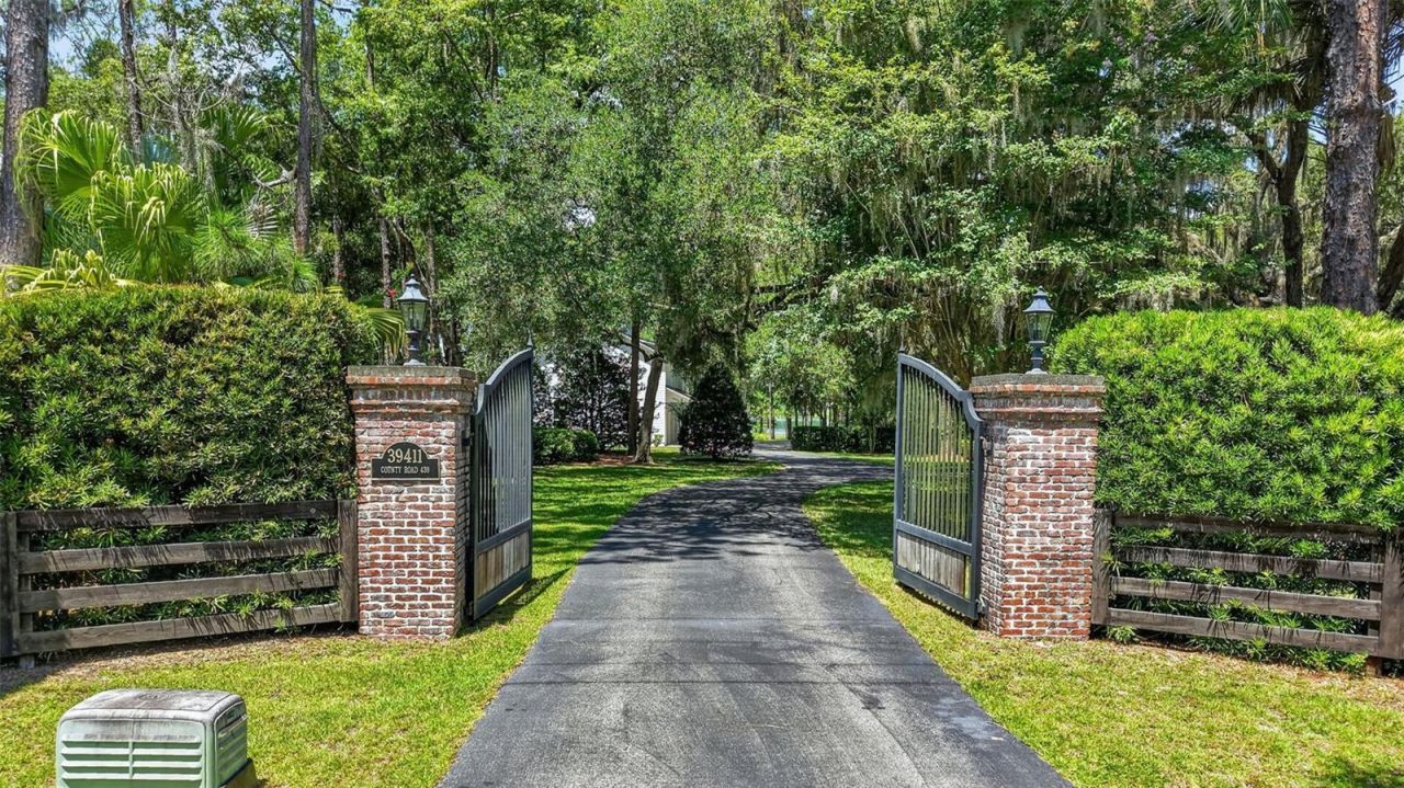 39411 County Road 439, Umatilla, FL 32784 Photo