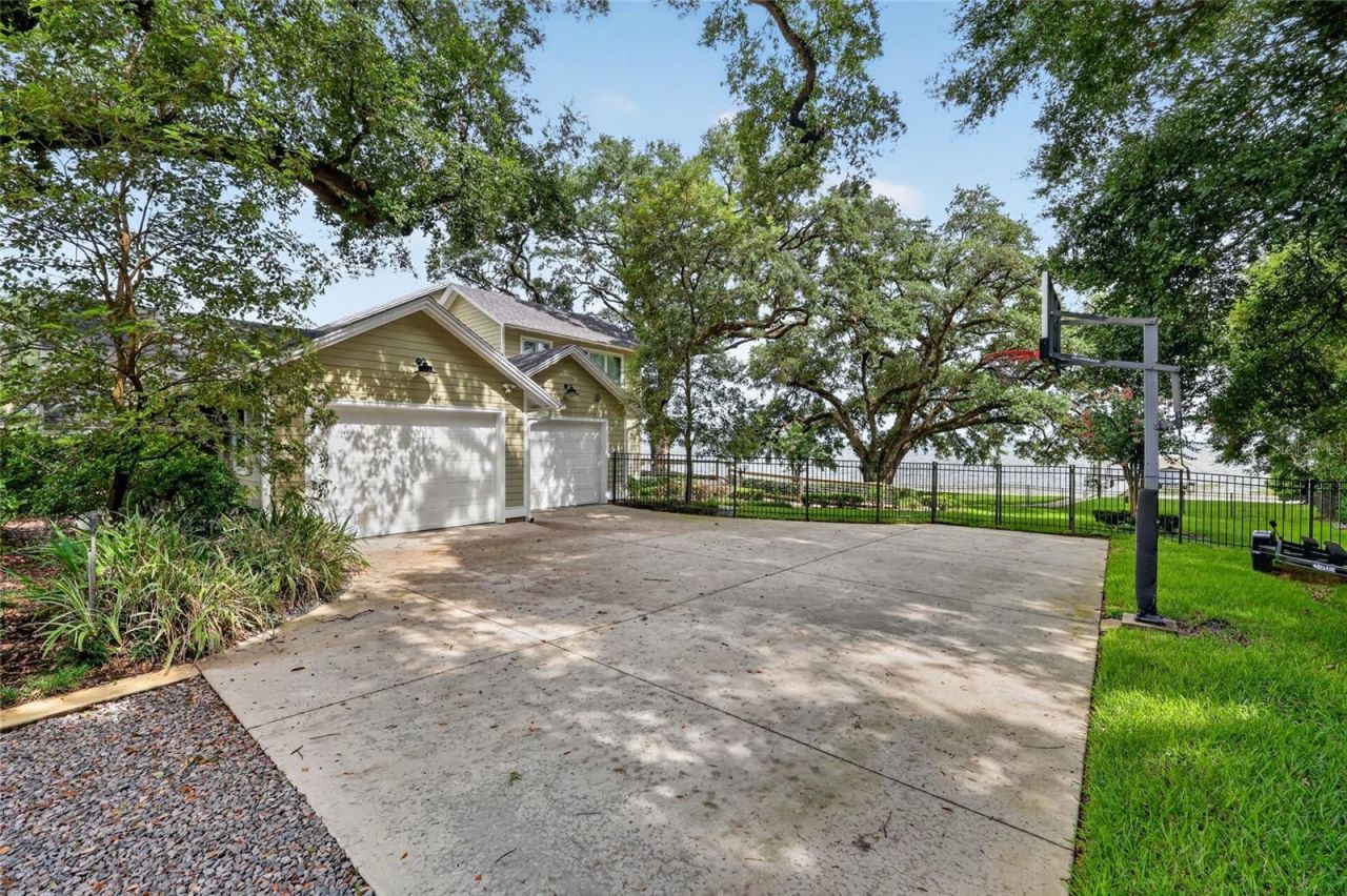 12950 E Highway 25, Ocklawaha, FL 32179 Photo