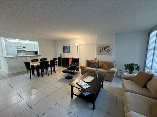1865 Brickell Ave, Unit A811, Miami, FL 33129