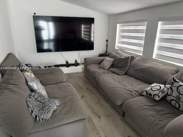 8950 SW 197th St , Cutler Bay, FL 33157 Photo