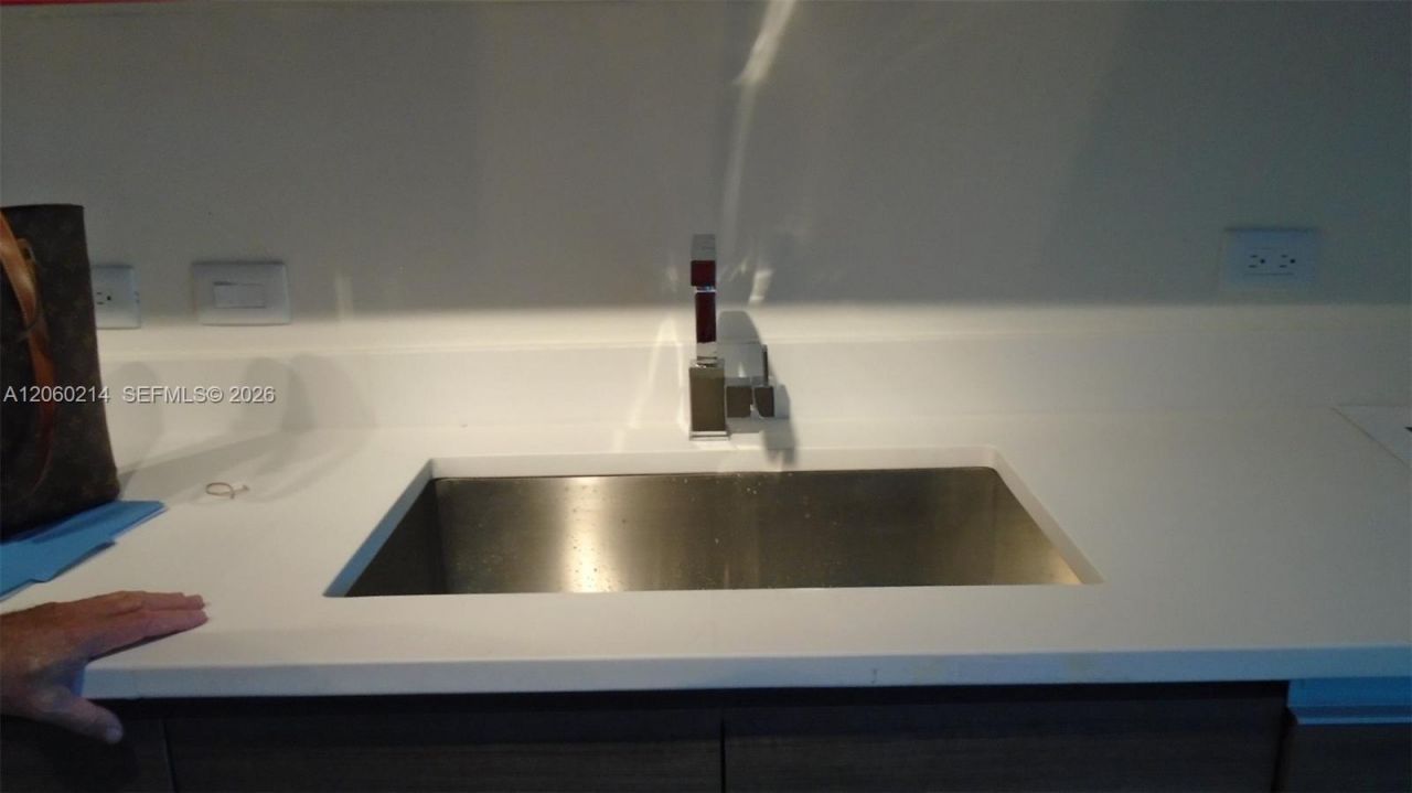 1100 S Miami Ave , Unit 3305, Miami, FL 33130 Photo
