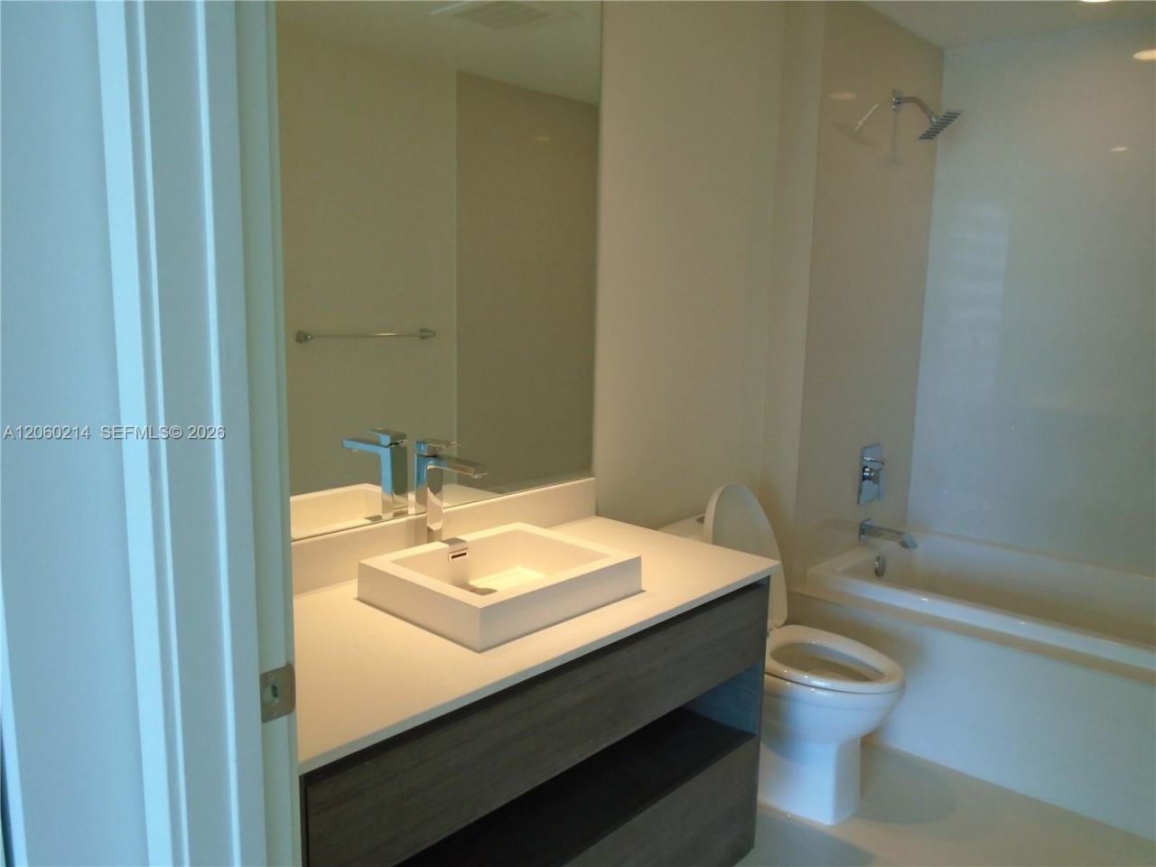 1100 S Miami Ave , Unit 3305, Miami, FL 33130 Photo